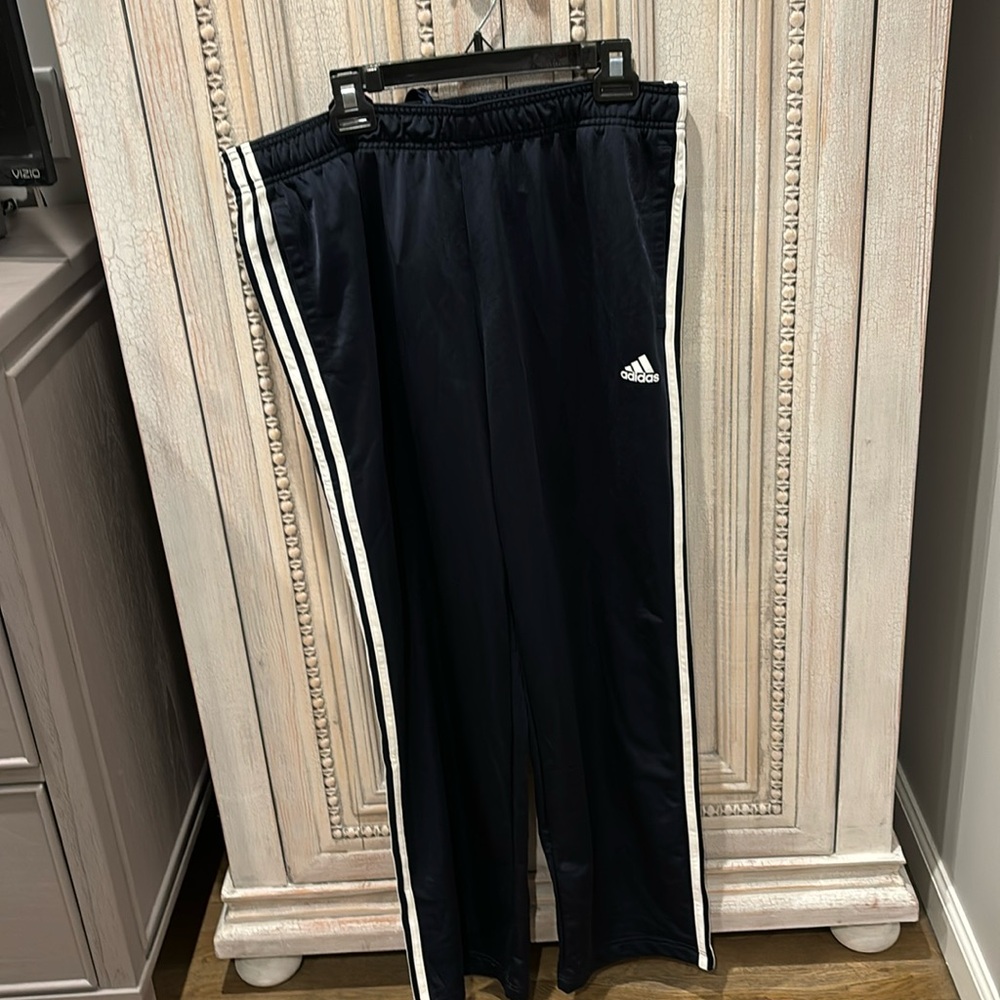 Men’s Adidas pant